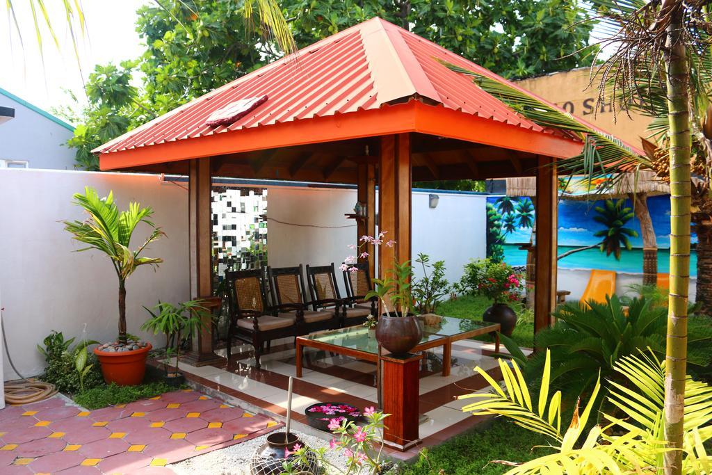 Natural Surf House Himmafushi Bagian luar foto