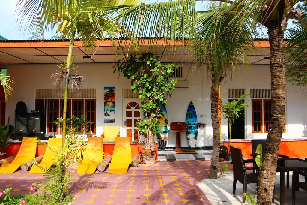Natural Surf House Himmafushi Bagian luar foto